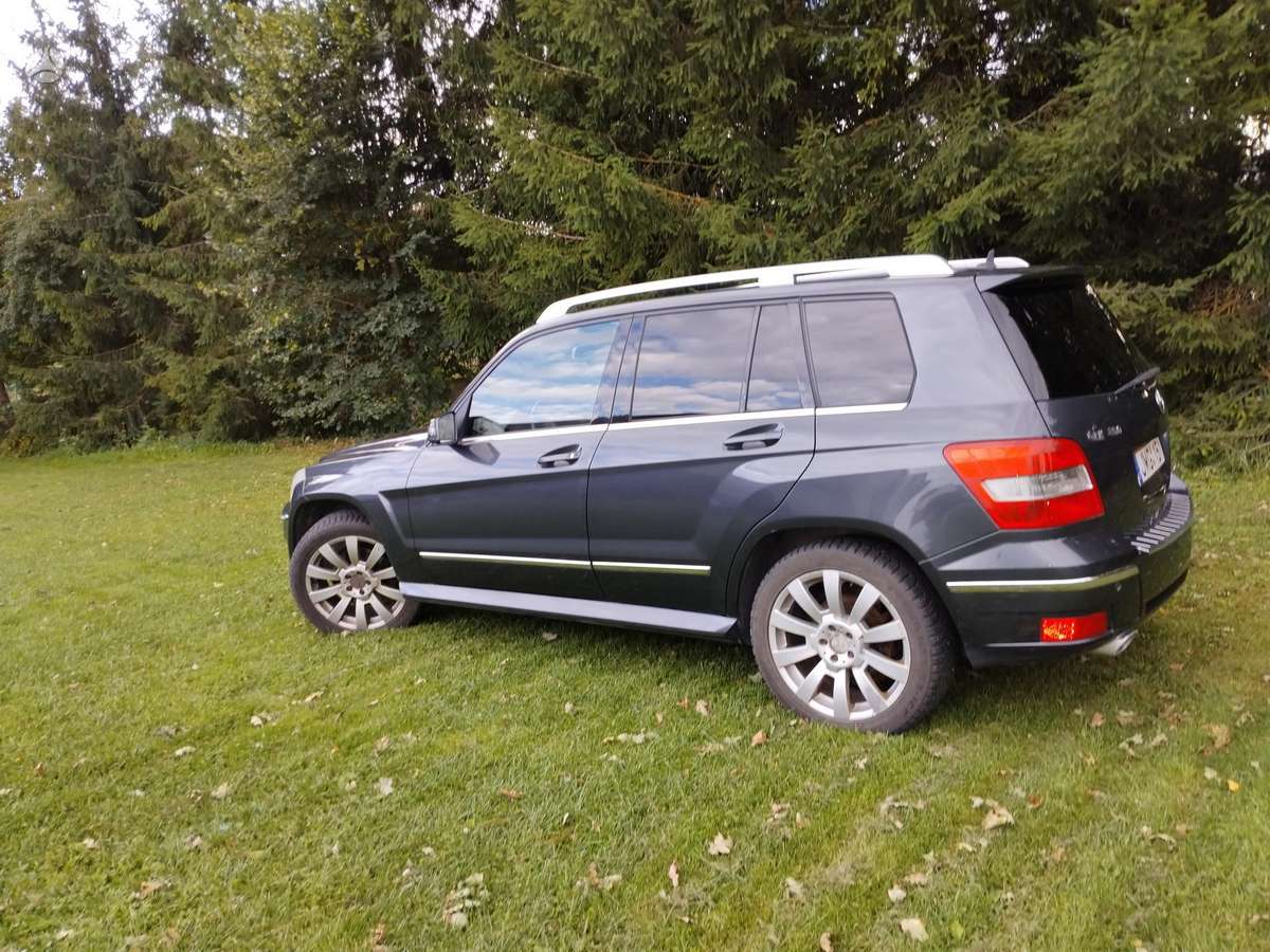 Mercedes-Benz GLK350 2008 — салон