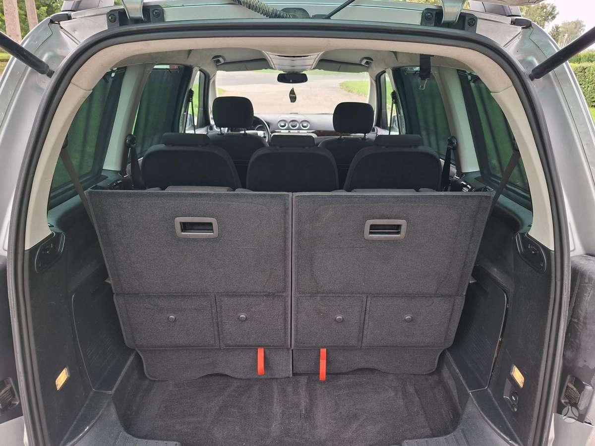 Ford Galaxy 2007 — photo 10
