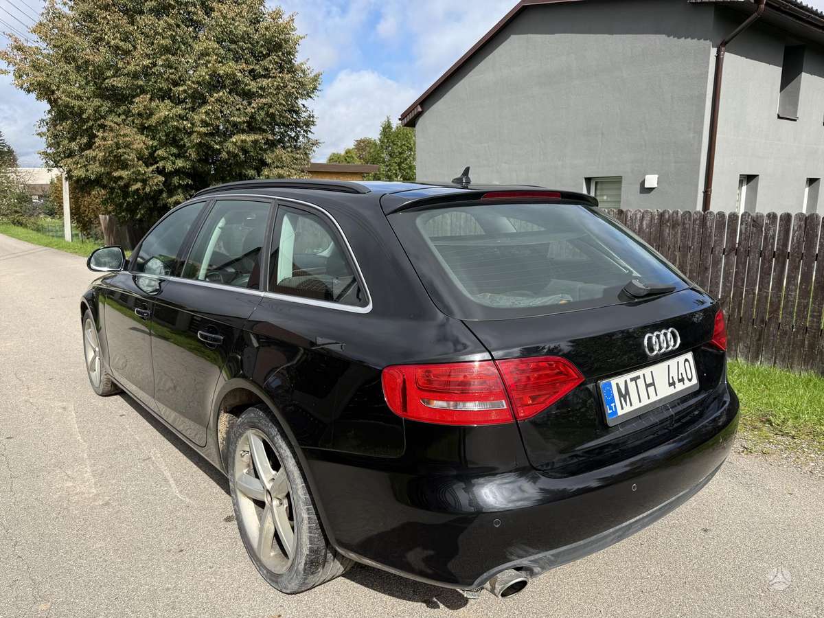 Audi A4 2008 — rear view