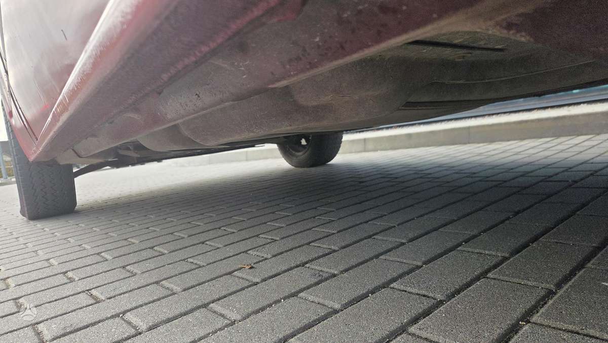 Volkswagen Transporter 2005 — photo 16