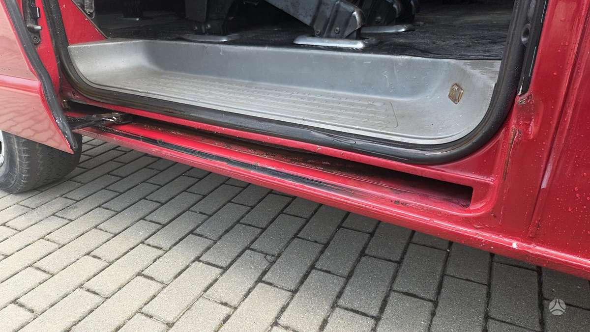 Volkswagen Transporter 2005 — photo 18