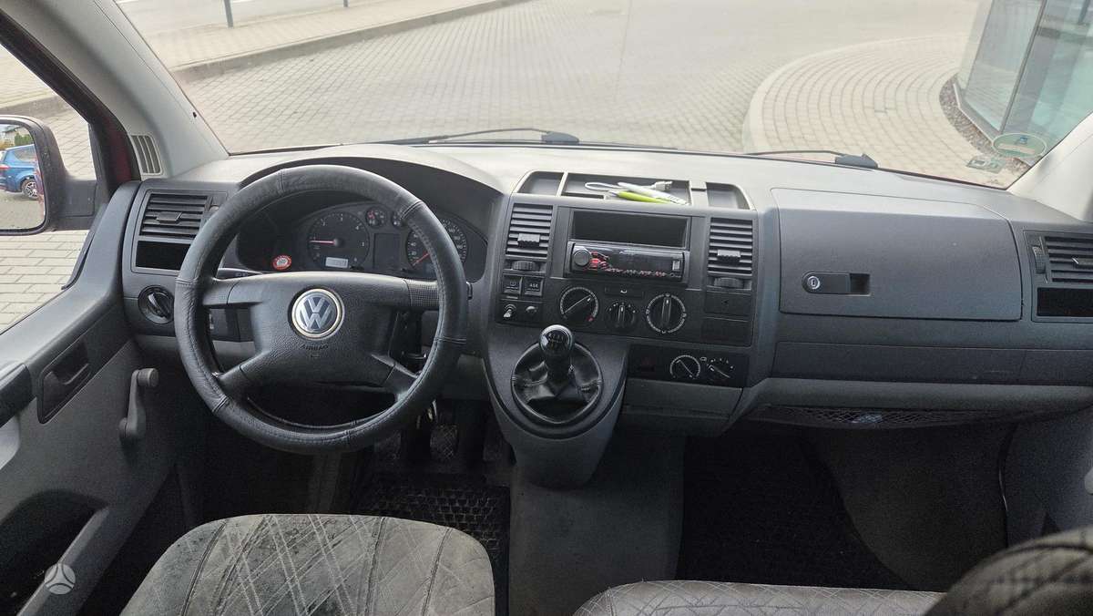 Volkswagen Transporter 2005 — photo 22