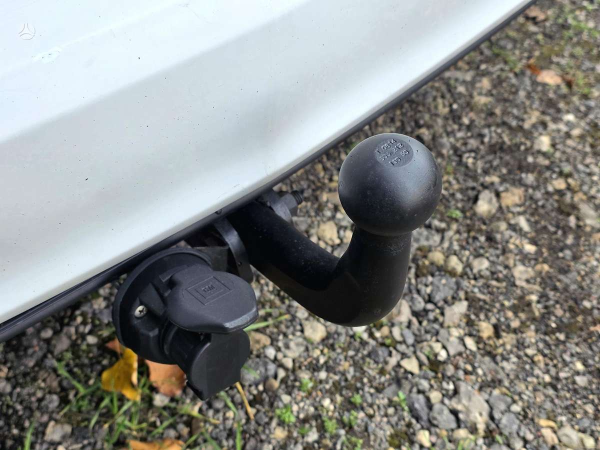 Opel Zafira 2014 — photo 11