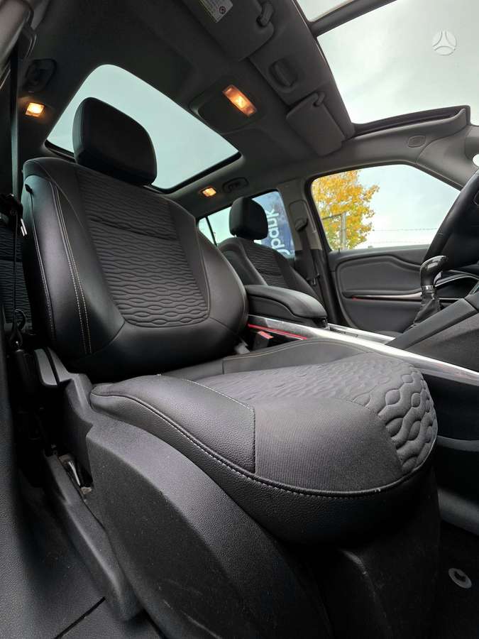 Opel Zafira 2014 — photo 18