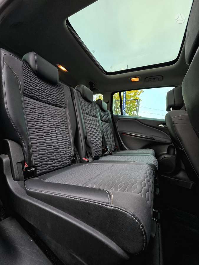 Opel Zafira 2014 — photo 20