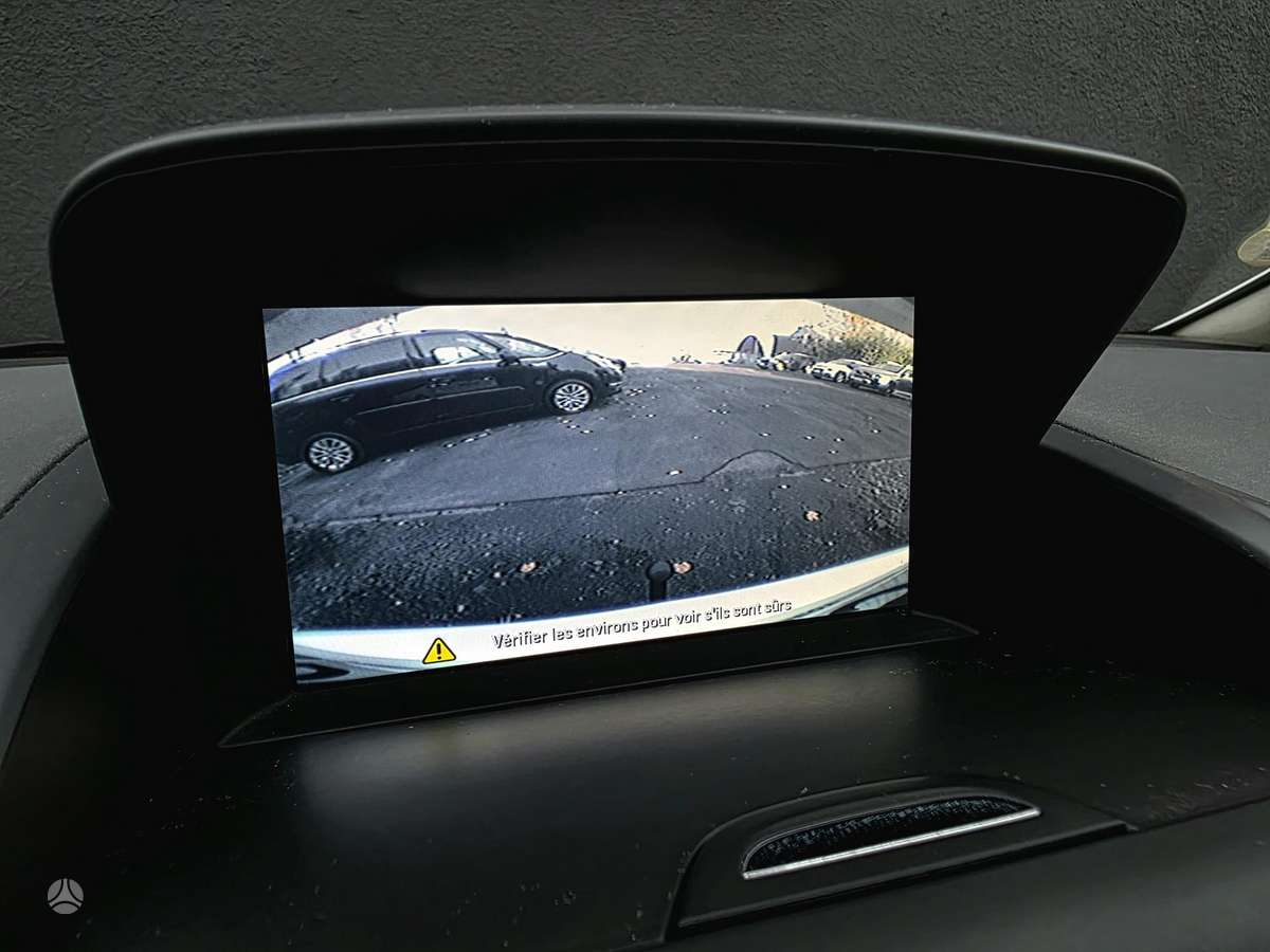 Opel Zafira 2014 — photo 29