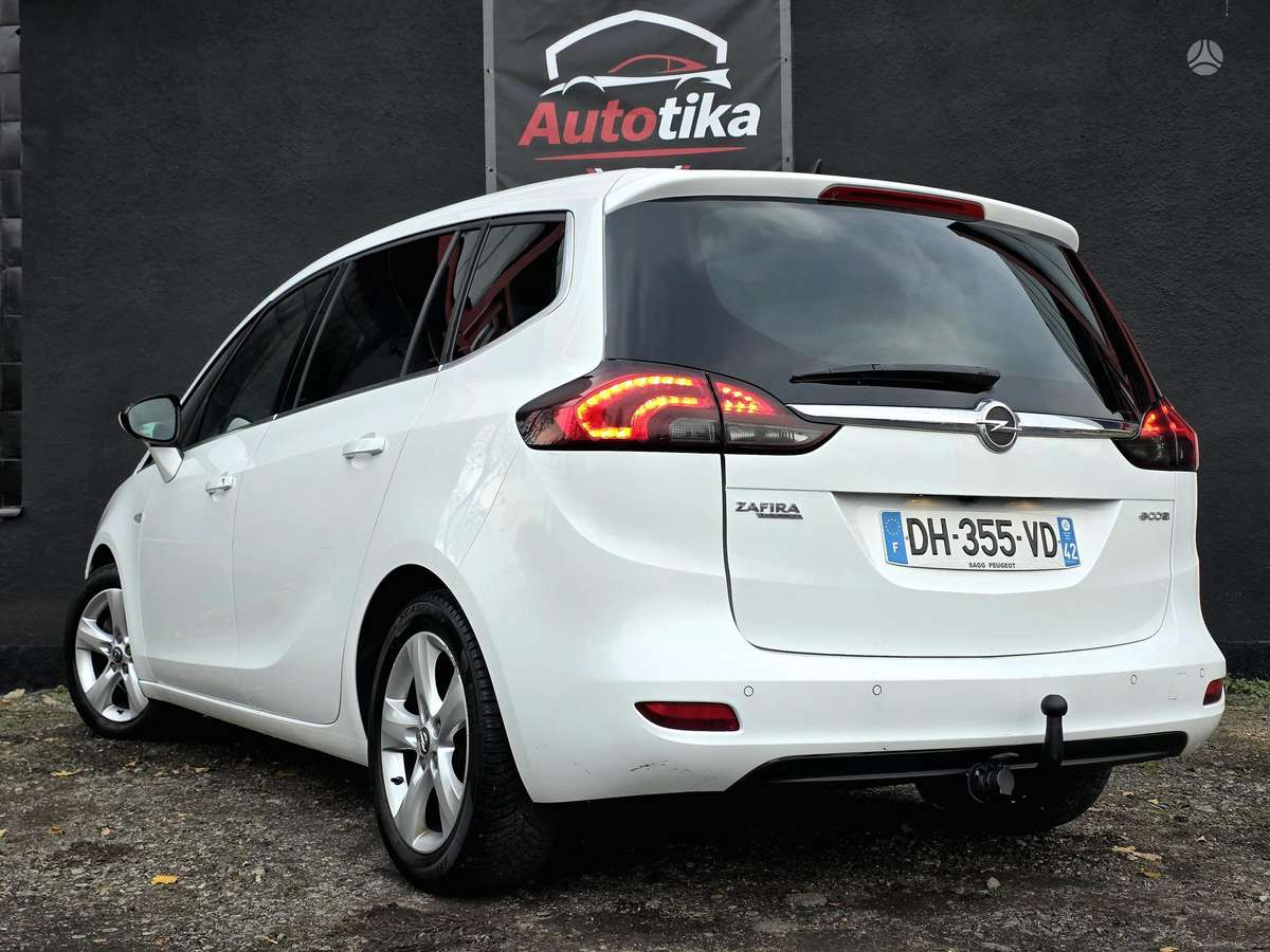 Opel Zafira 2014 — photo 5