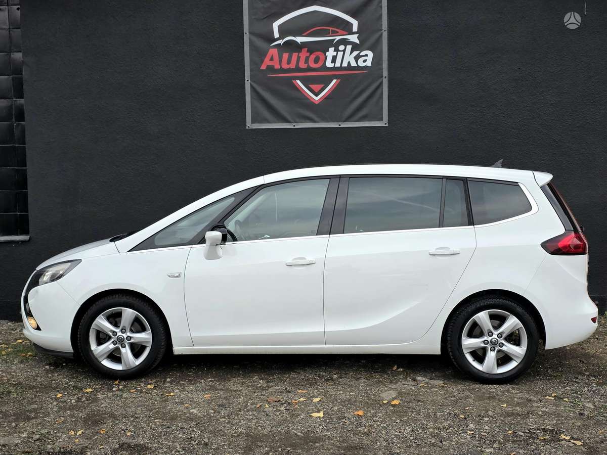 Opel Zafira 2014 — photo 6