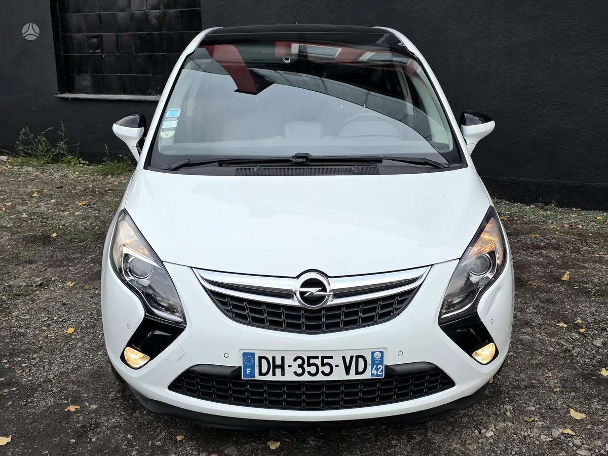 Opel Zafira 2014 — photo 8