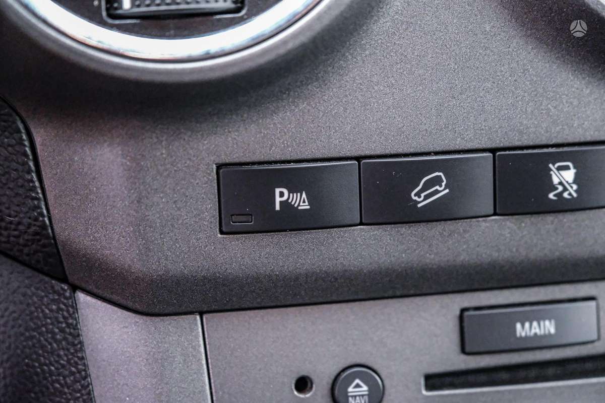 Opel Antara 2011 — фото 19