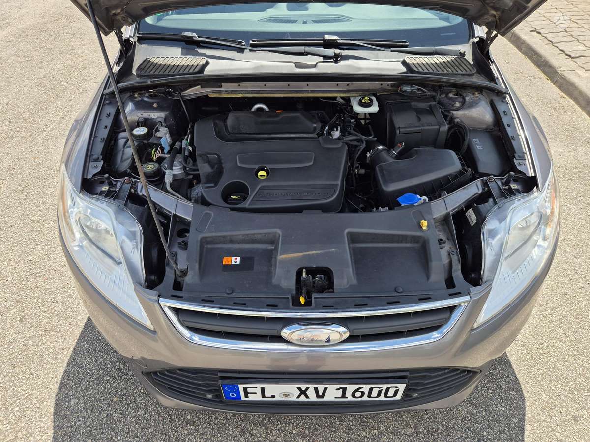Ford Mondeo 2011 — photo 12