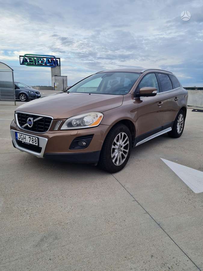 Volvo XC60, 2010