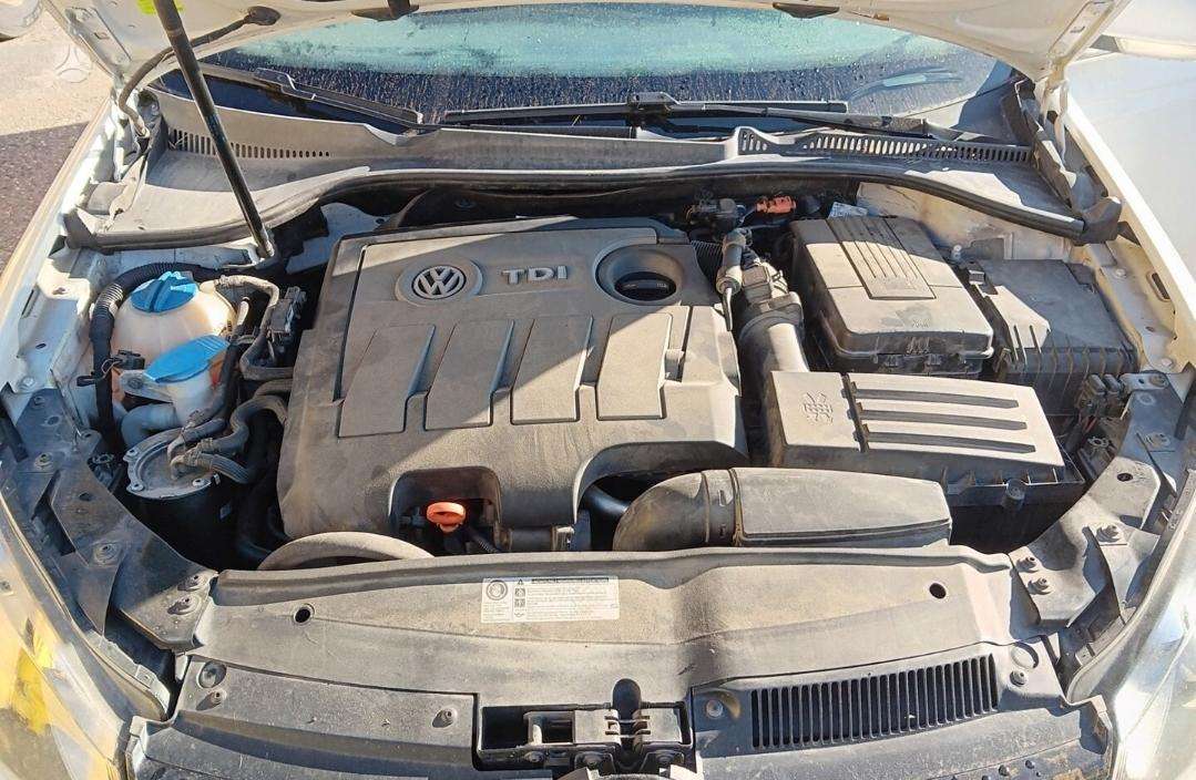 Volkswagen Golf 2011 — photo 10
