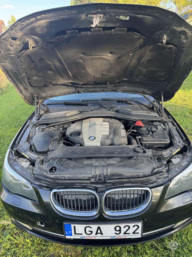 BMW 525 2008 — photo 13