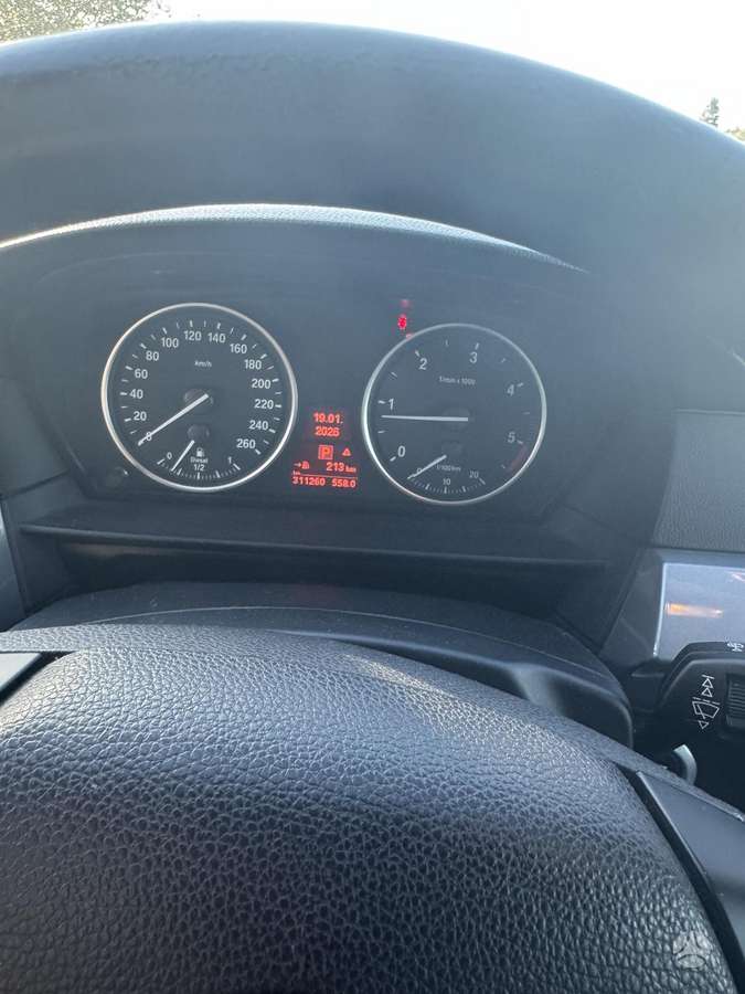 BMW 525 2008 — photo 16