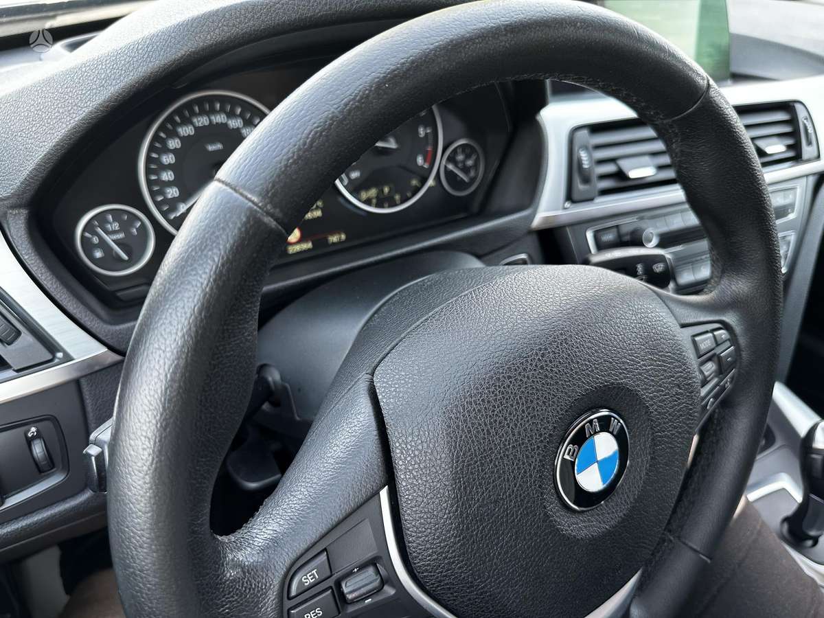 BMW 318 2013 — фото 21