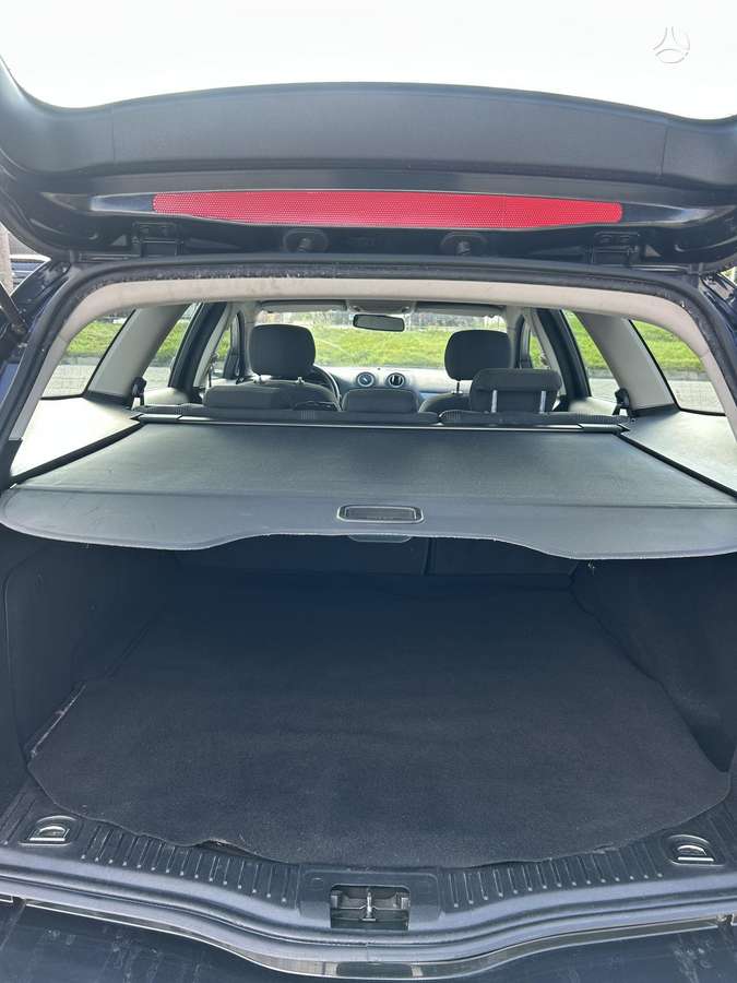Ford Mondeo 2011 — photo 13