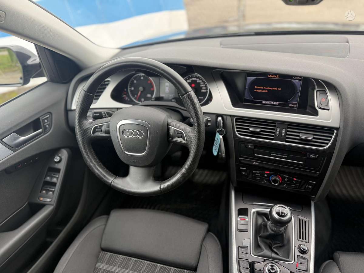 Audi A4 2011 — фото 17