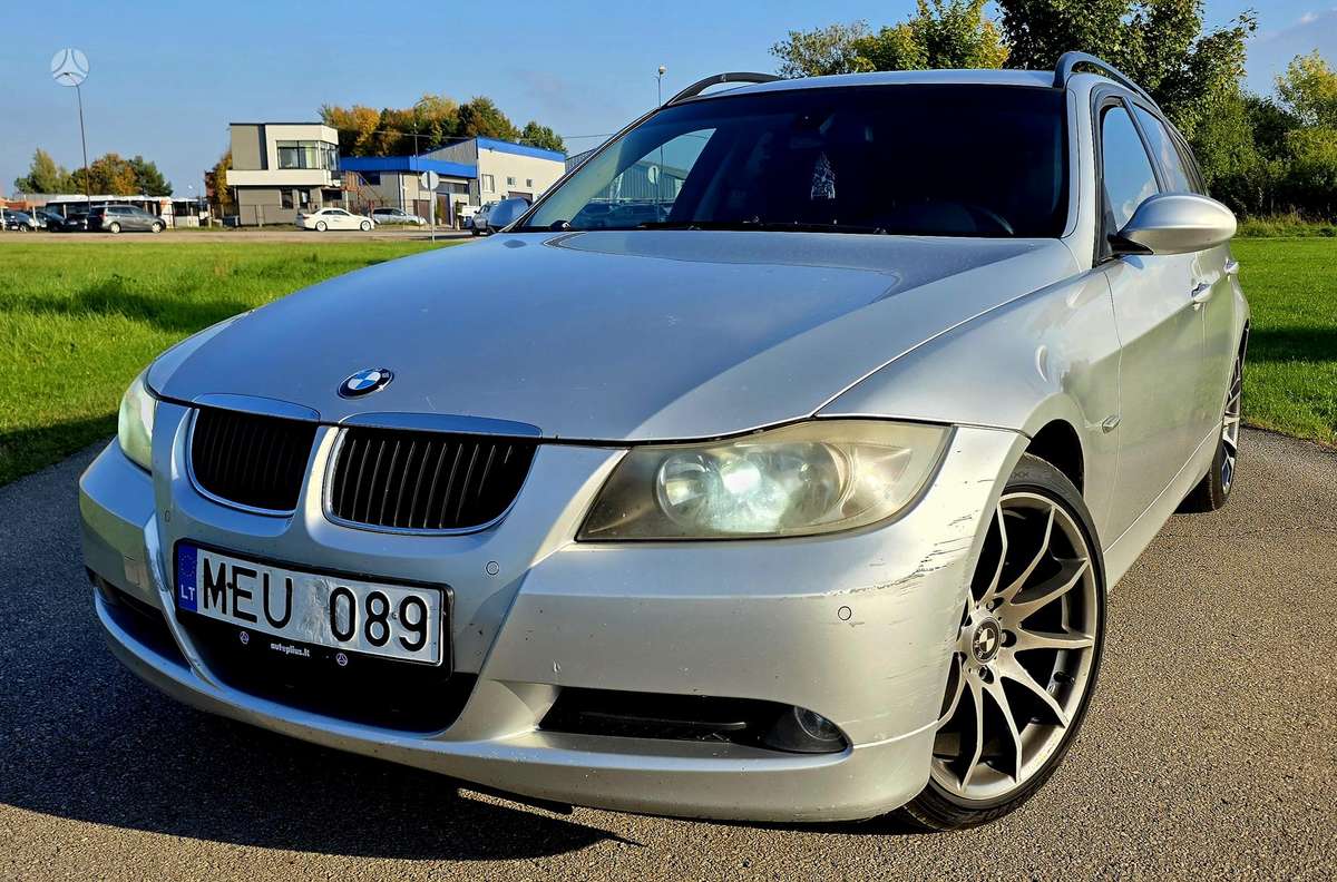 BMW 320 2008 — двигун 2000 cm³, 143 HP (105kW)