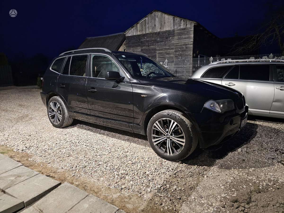 BMW X3 2004 — interior