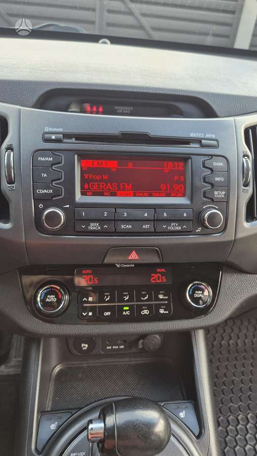 Kia Sportage 2011 — photo 14