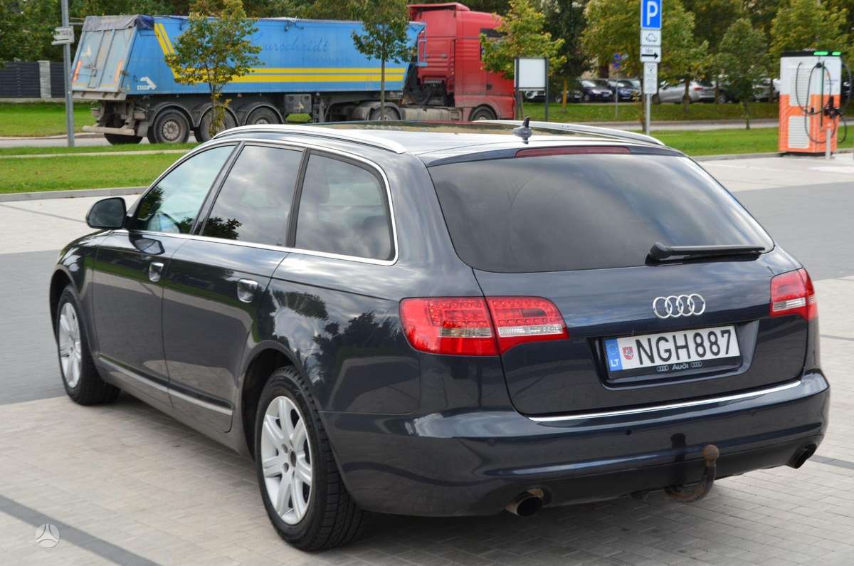 Audi A6 2011 — photo 15