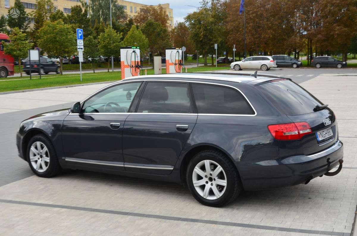 Audi A6 2011 — photo 17
