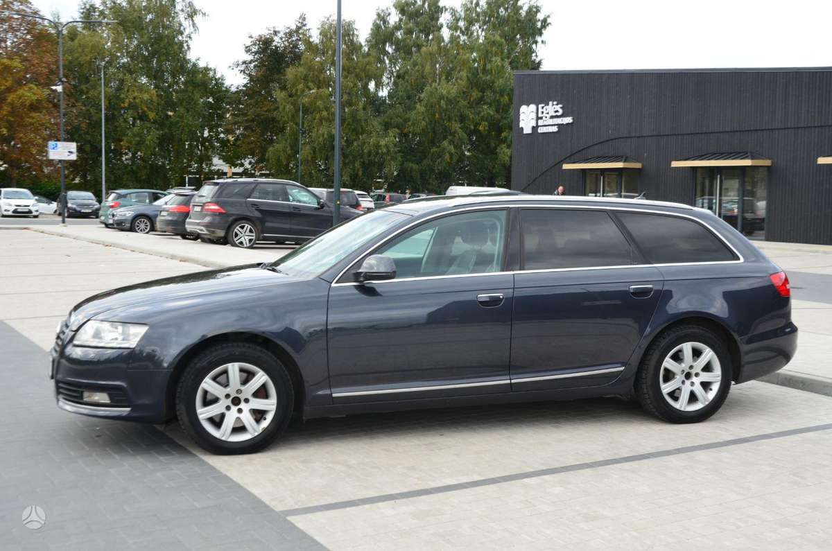 Audi A6 2011 — photo 18