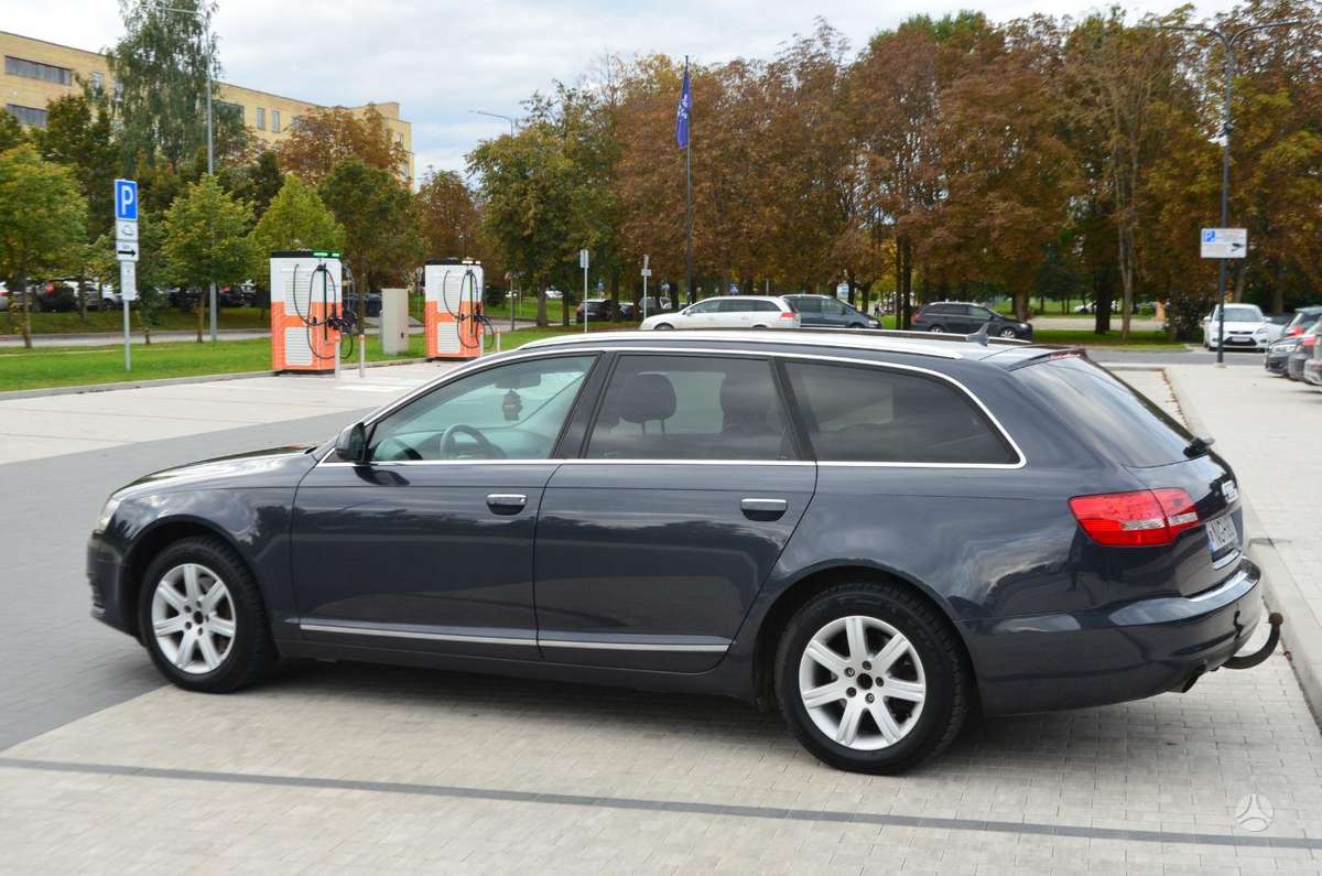 Audi A6 2011 — photo 21