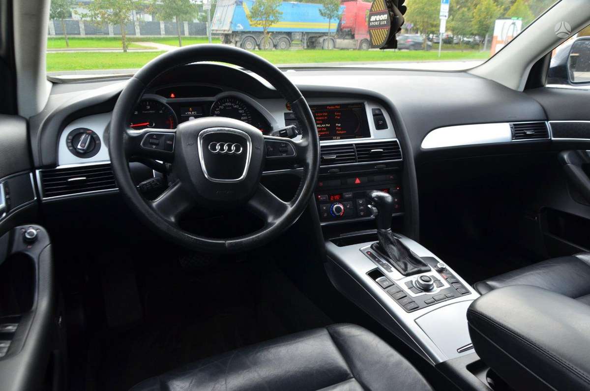 Audi A6 2011 — photo 24