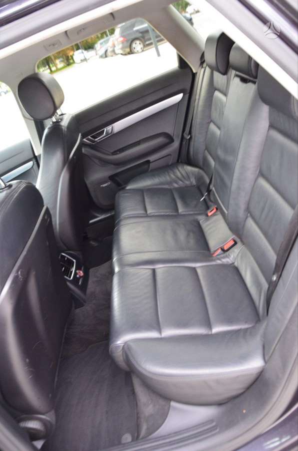 Audi A6 2011 — photo 25