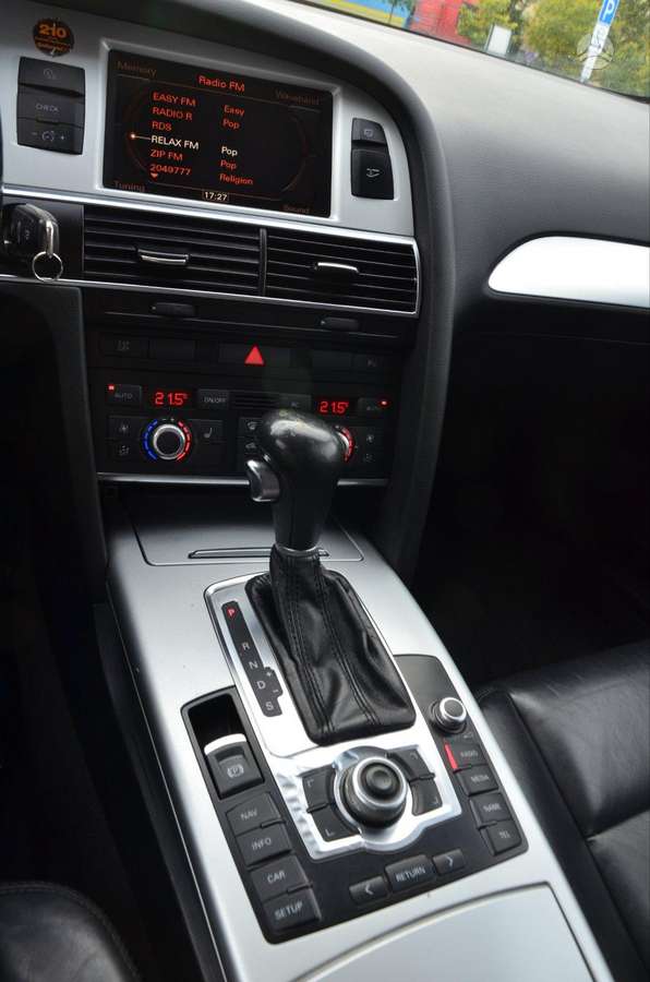Audi A6 2011 — photo 31