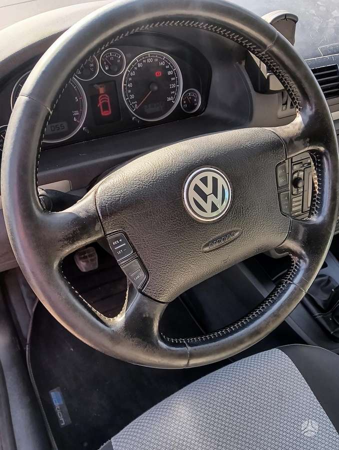 Volkswagen Sharan 2009 — photo 10