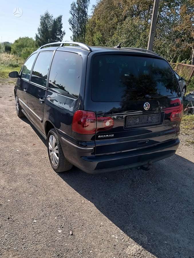 Volkswagen Sharan 2009 — photo 7