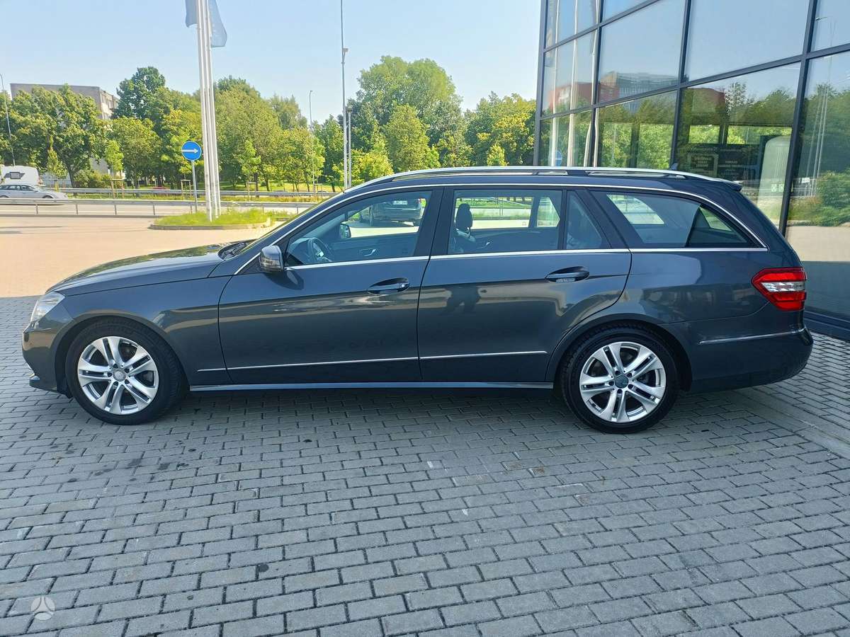 Mercedes-Benz E220 2012 — photo 6