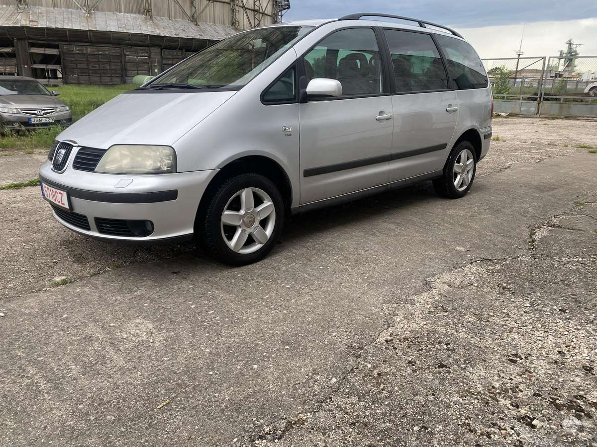 Seat Alhambra 2006 — вигляд ззаду