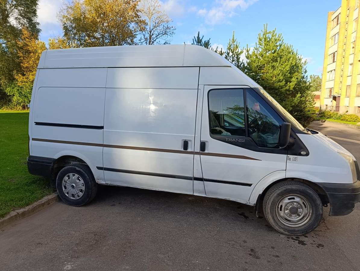 Ford Transit 2010 — engine 2198 cm³, 140 HP (103kW)