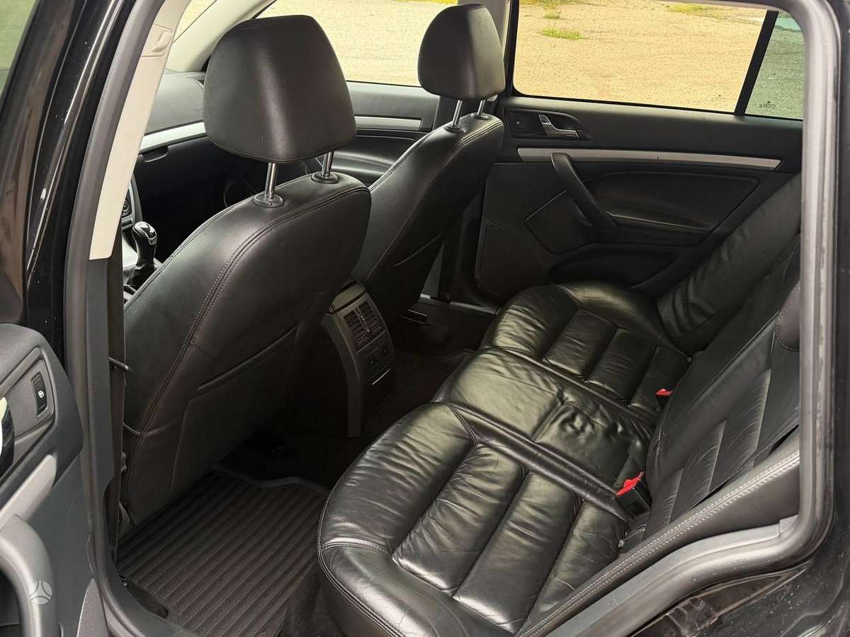 Skoda Octavia 2012 — photo 13
