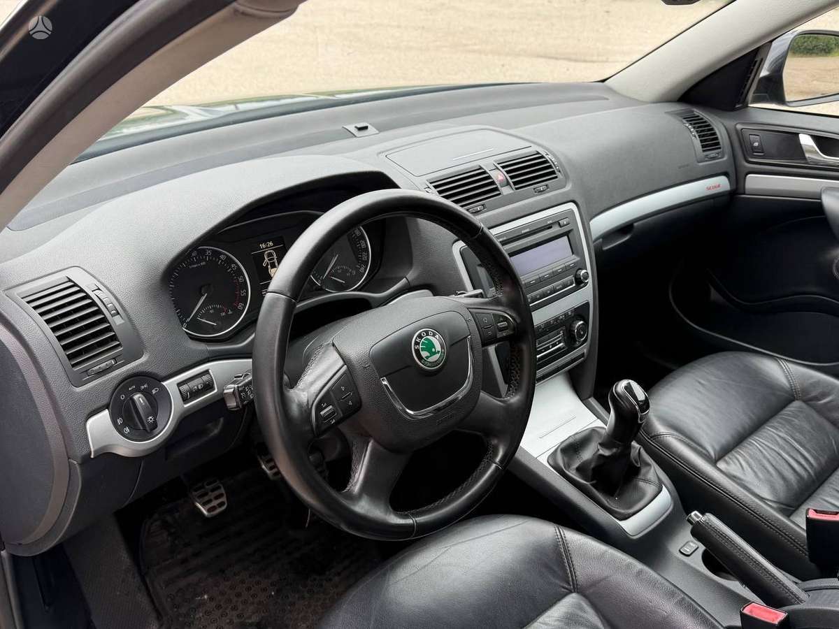 Skoda Octavia 2012 — photo 22