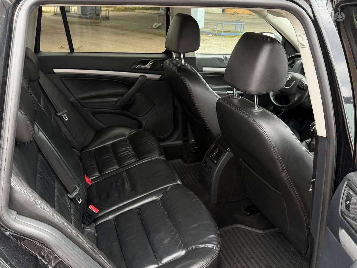 Skoda Octavia 2012 — photo 9