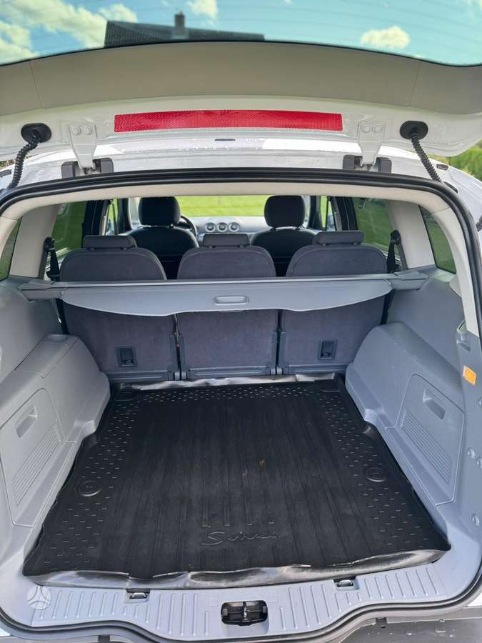 Ford S-MAX 2009 — photo 8