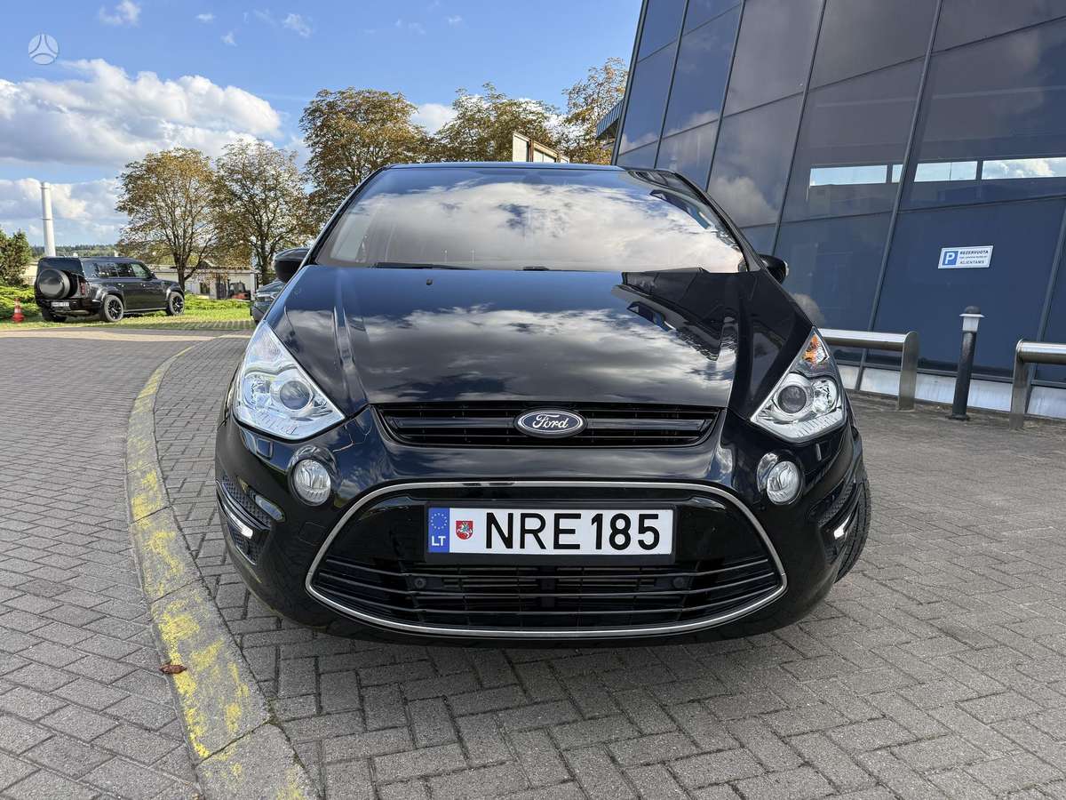 Ford S-MAX 2014 — interior