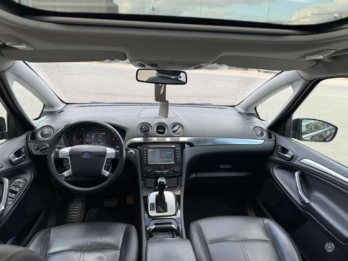 Ford S-MAX 2014 — photo 9