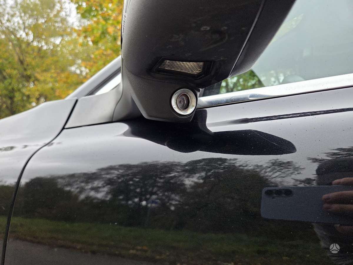 Volvo V70 2012 — photo 19