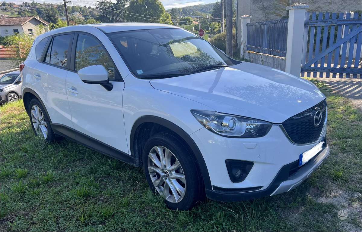 Mazda CX-5 2013 — rear view