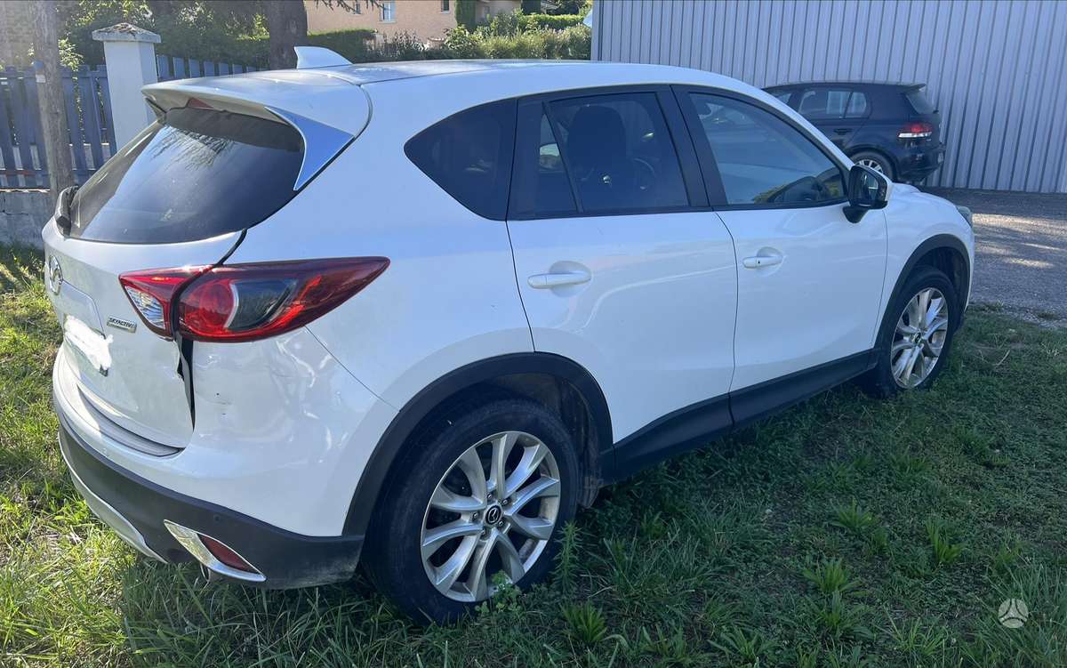 Mazda CX-5 2013 — engine 2191 cm³, 175 HP (129kW)