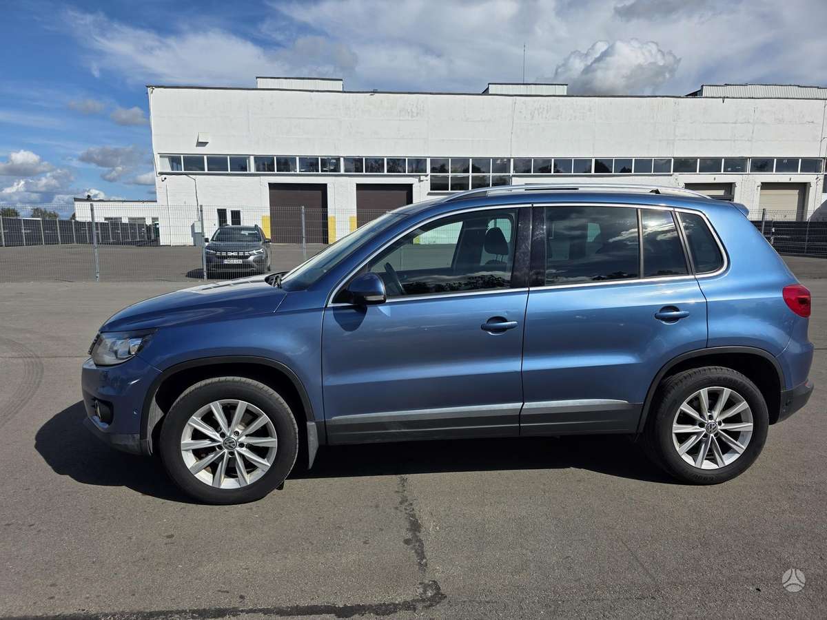 Volkswagen Tiguan, 2011