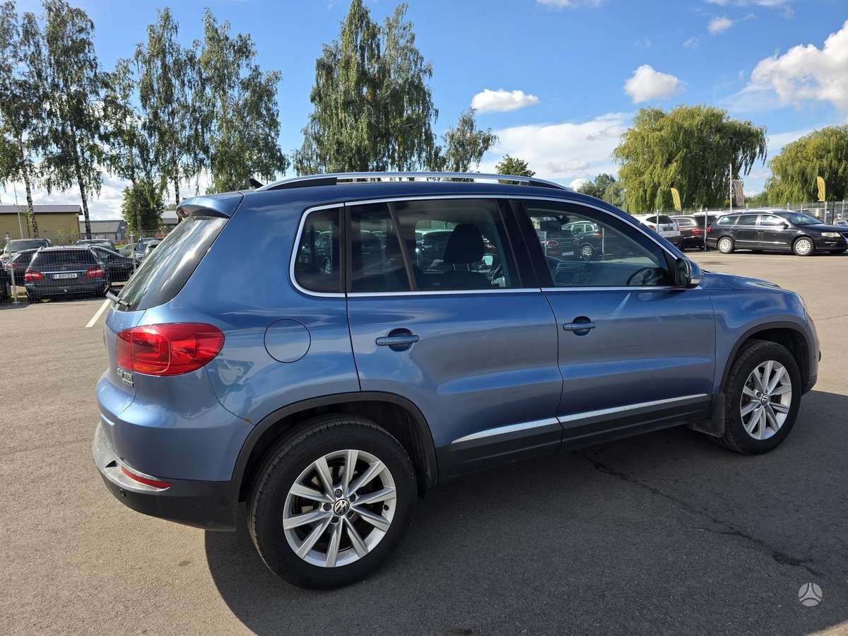 Volkswagen Tiguan 2011 — photo 13