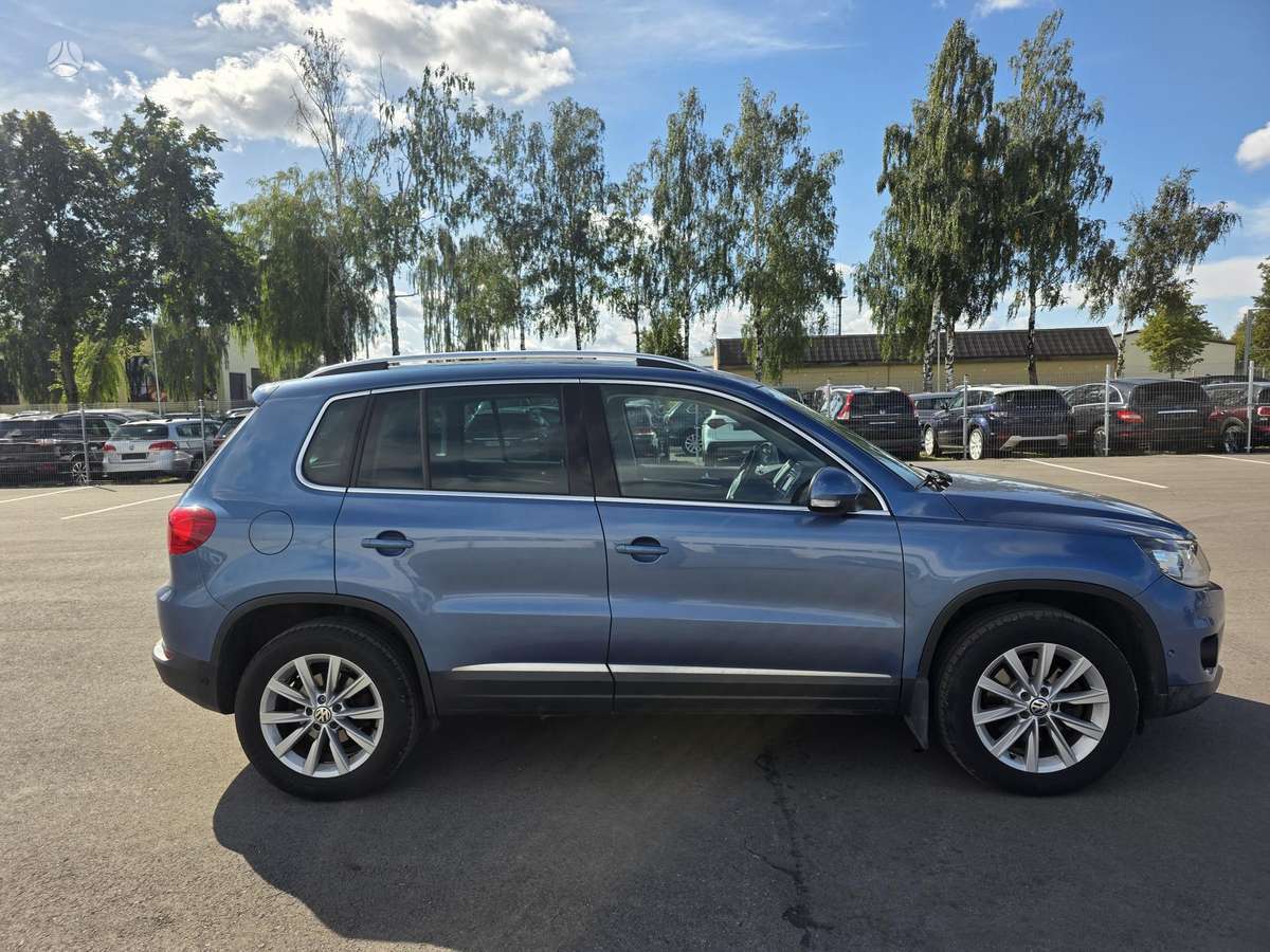 Volkswagen Tiguan 2011 — photo 15