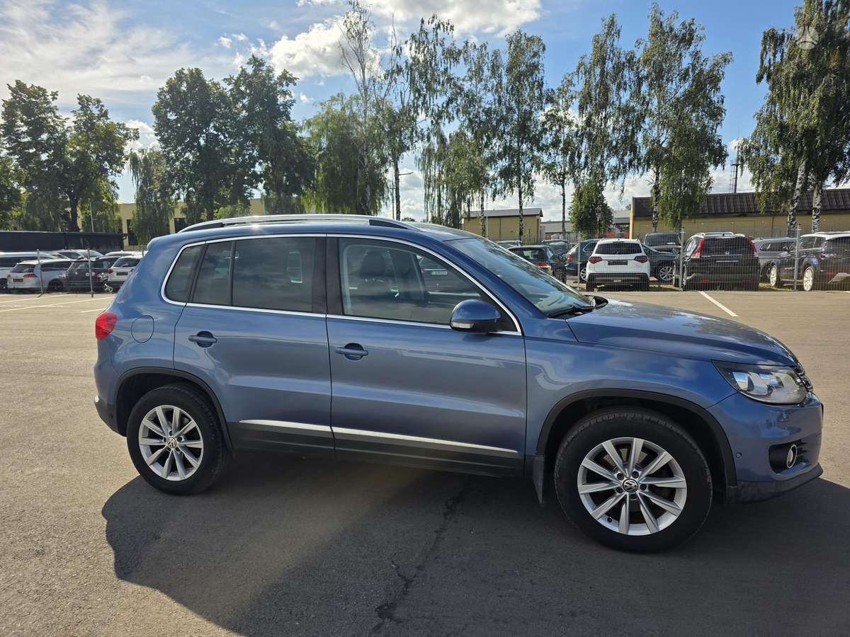 Volkswagen Tiguan 2011 — photo 16